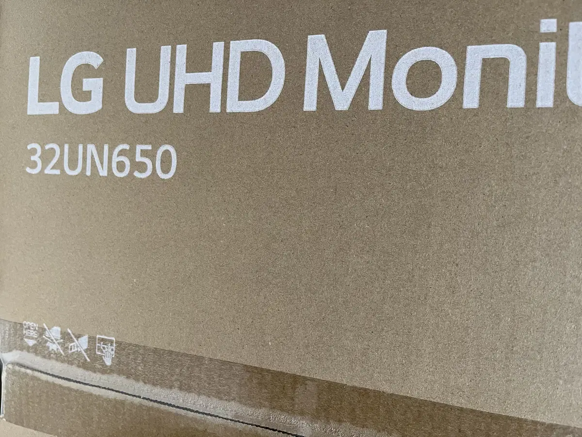 LG 32UN650 4K UHD 모니터 미개봉 신품