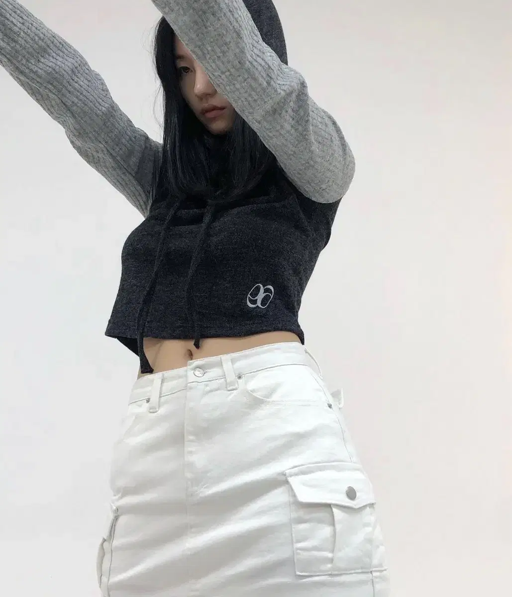 애즈온 후드니트 그레이/ POP REGLAN LOGO HOOD KNIT