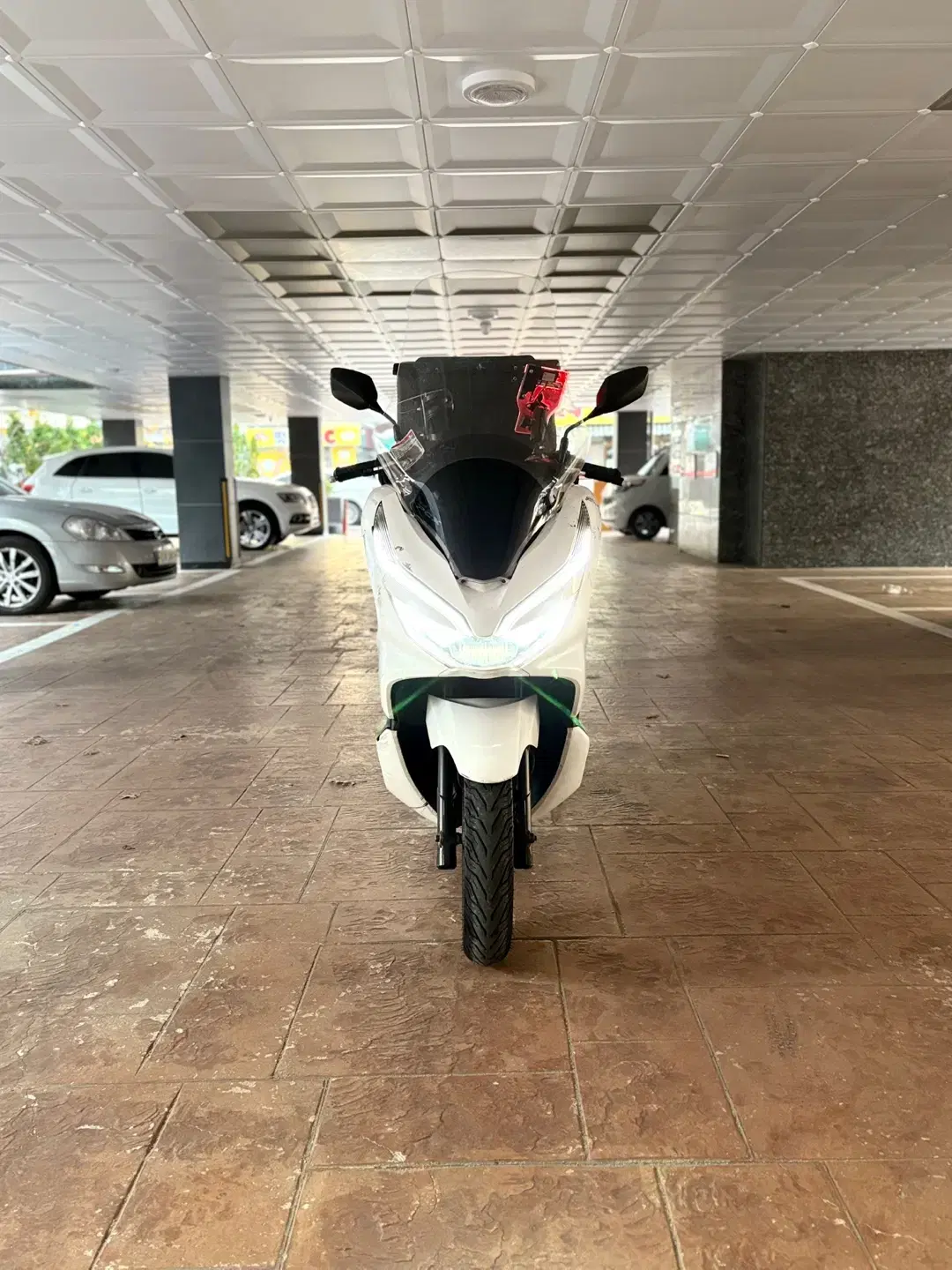 PCX125CC 20년식 대행셋팅완료된 차량 저렴하게 판매합니다.