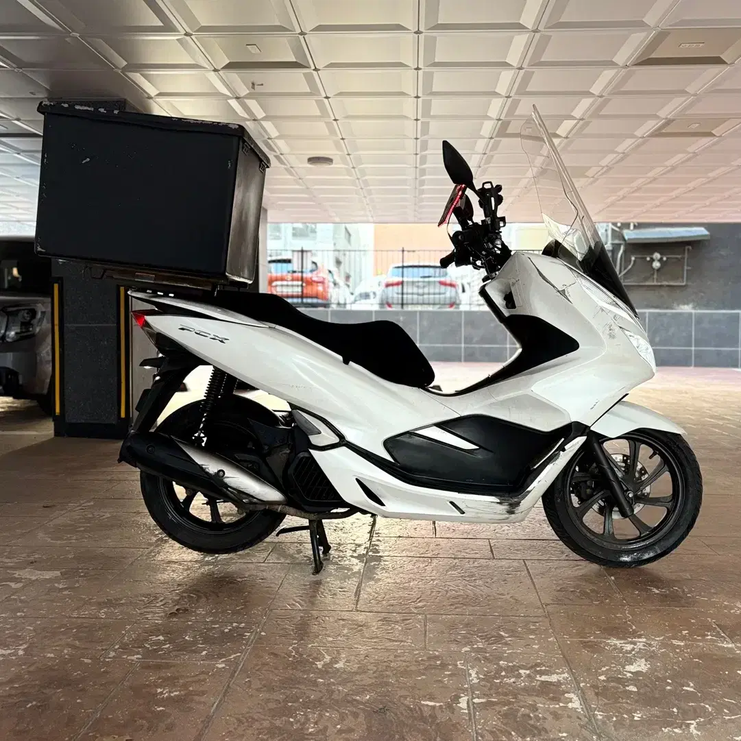 PCX125CC 20년식 대행셋팅완료된 차량 저렴하게 판매합니다.