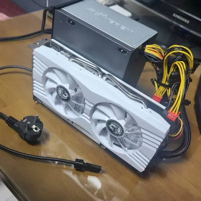 썬더볼트 Egpu 판매합니다