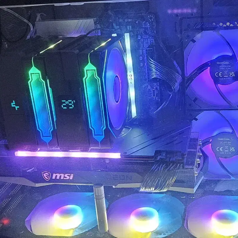 한달사용 게이밍본체 판매 rx6800xt