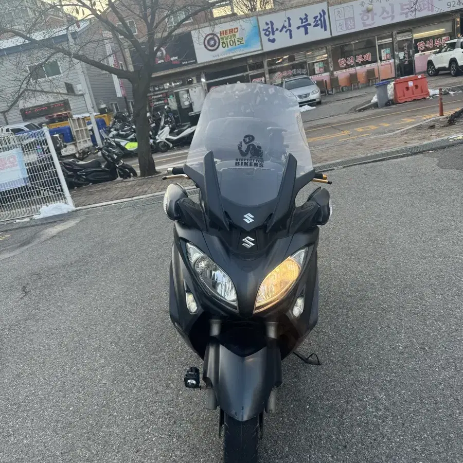 스즈끼 버그만 650