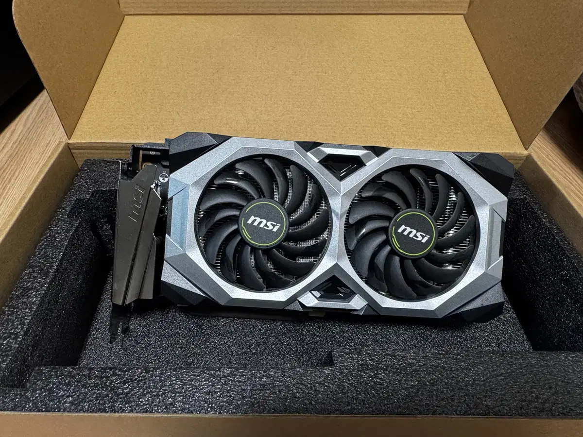 MSI RTX 2070 SUPER 슈퍼 벤투스 판매합니다.