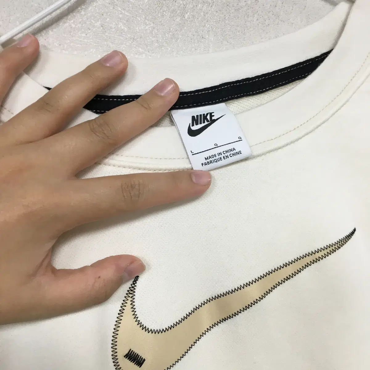 NIKE 나이키 스우시 크롭 맨투맨 L