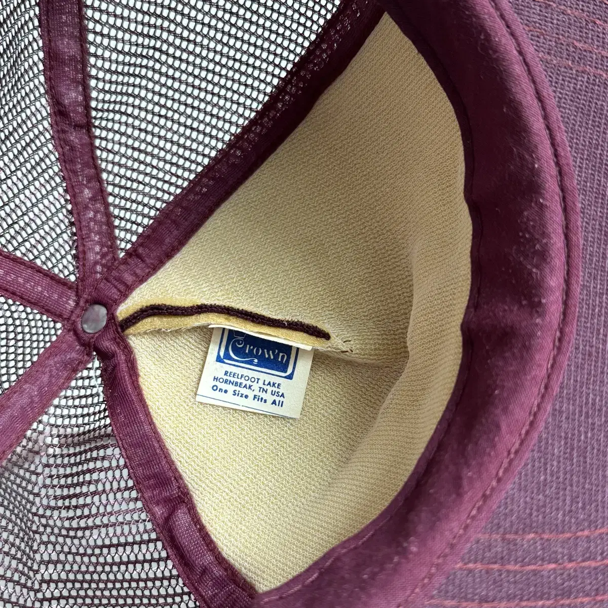 USA CONTEL. SAYS burgundy cap vintage