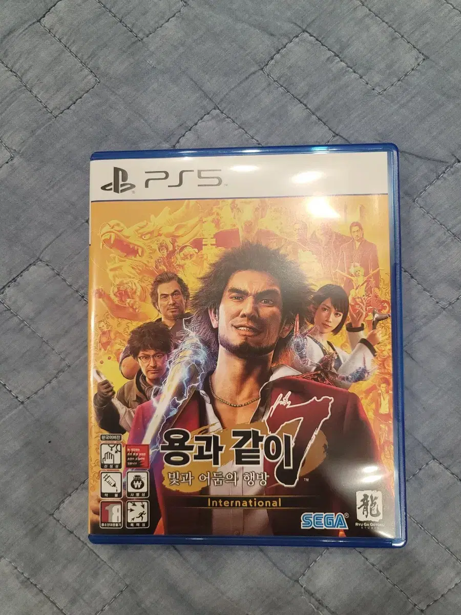 PS5 용과 같이7