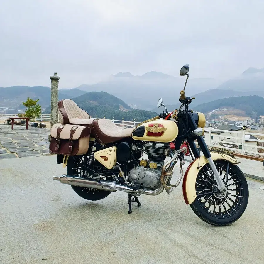 2015 로얄엔필드 Royal Enfield Classic 500 커스텀