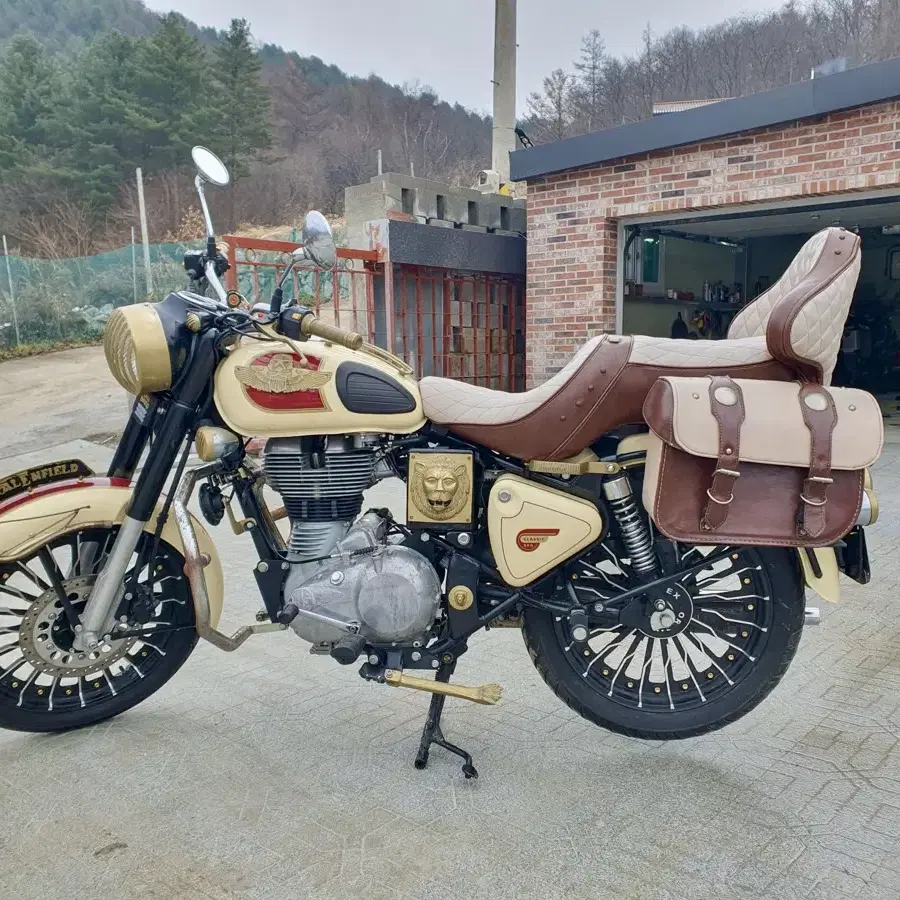 2015 로얄엔필드 Royal Enfield Classic 500 커스텀