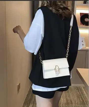 프론트 버클 미니 숄더백 [ZOZOTOWN 한정판] mejane