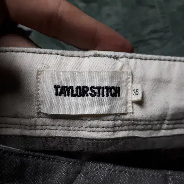 35/TAYLOR STITCH 스모크올리브 해링본 추동팬츠/35-546