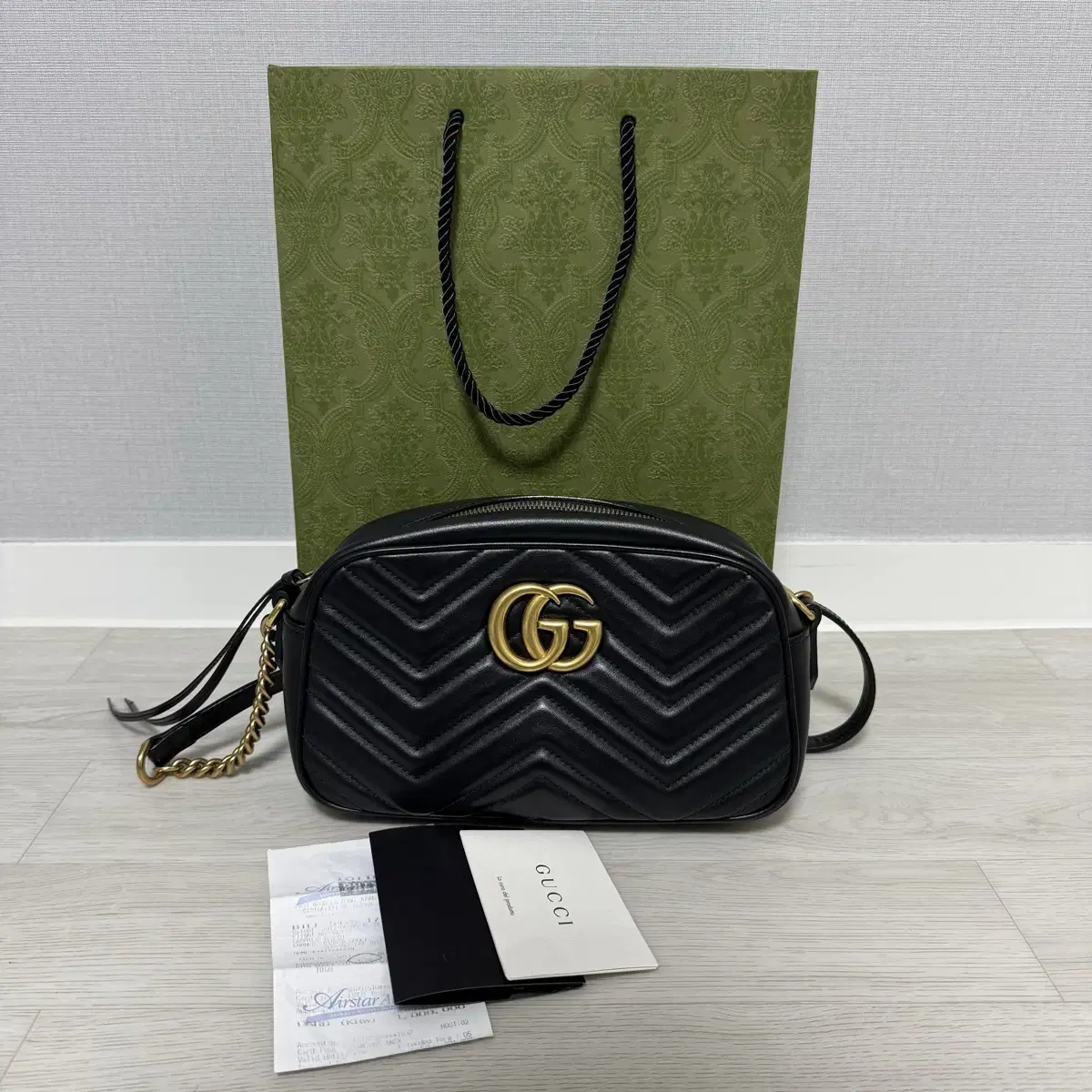 Gucci GG Mamont Shoulder Camera Bag Small Bag Sell.