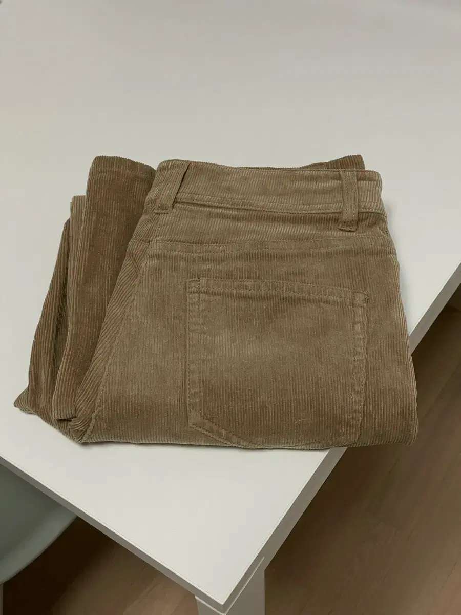 Giordano Wide-Fit Corduroy Trousers