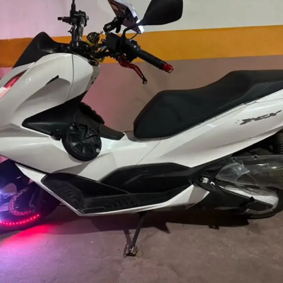 pcx125 22년식