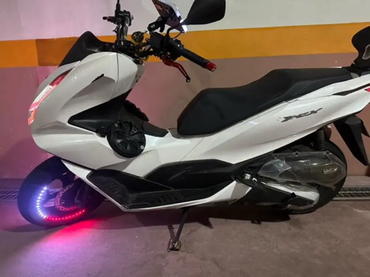 pcx125 22년식