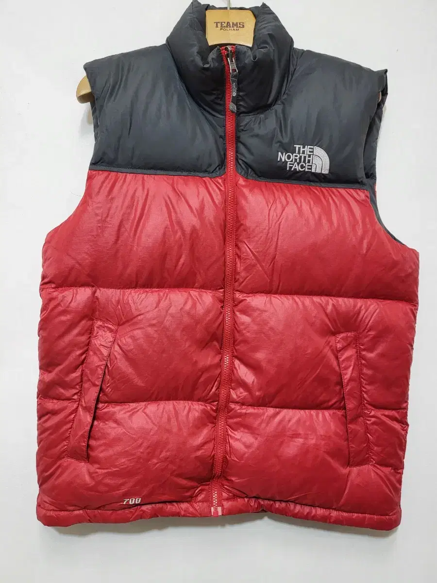 The North Face Nupsi 700 Goose Puffer Vest