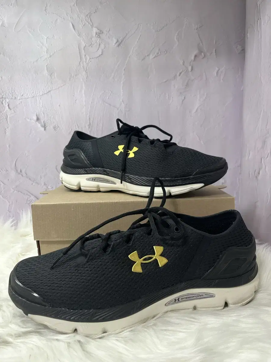 언더아머(under armour) 남성 운동화