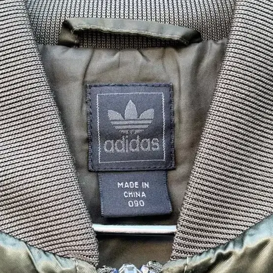 아디다스 패턴 항공점퍼 카키 Adidas