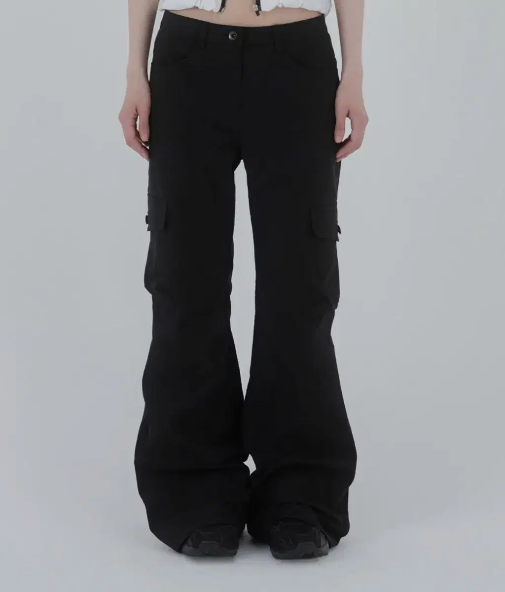 미세키서울 Pocket cargo bootscut pants BLACK