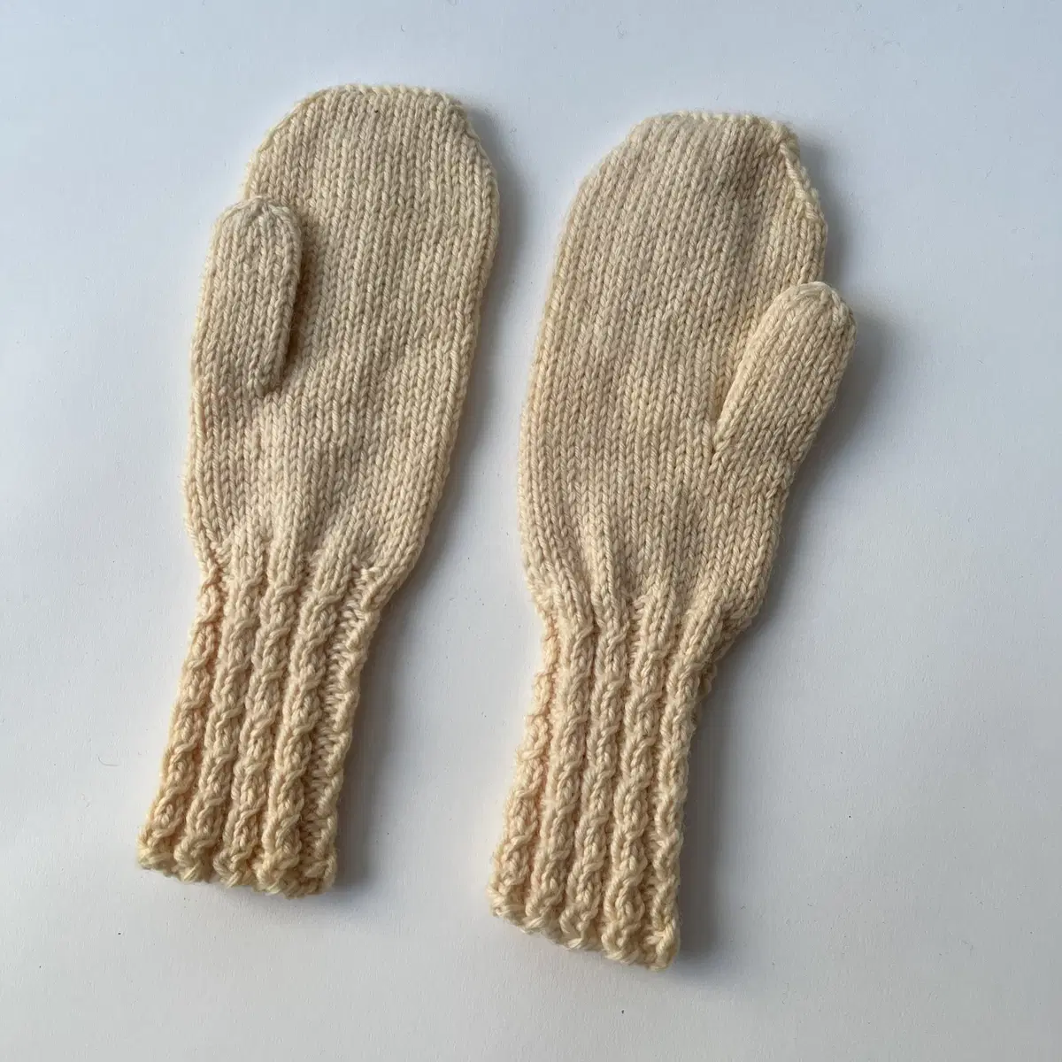 Cream Beige Glove