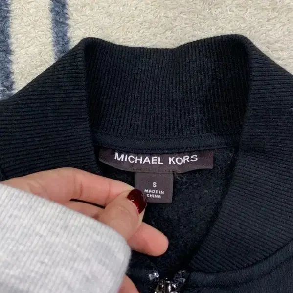 MICHAEL KORS 집업 S