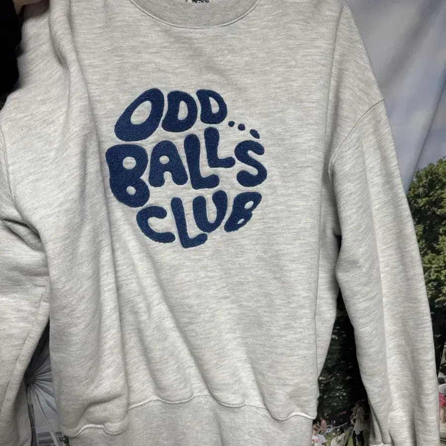 Odd balls club 오드볼스클럽 부클로고 스웻셔츠 맨투맨