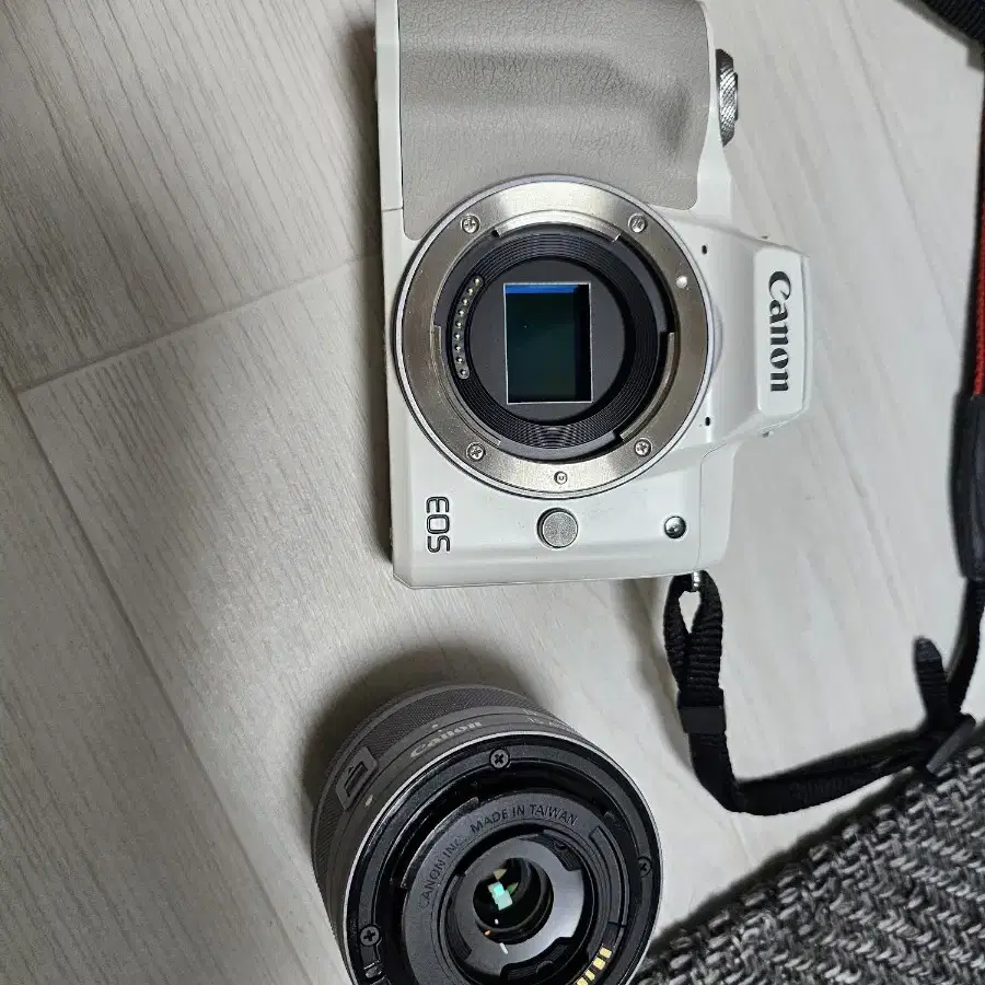 캐논 카메라 EOS M50 MARK2 판매 합니다 사용 얼마 안했어요