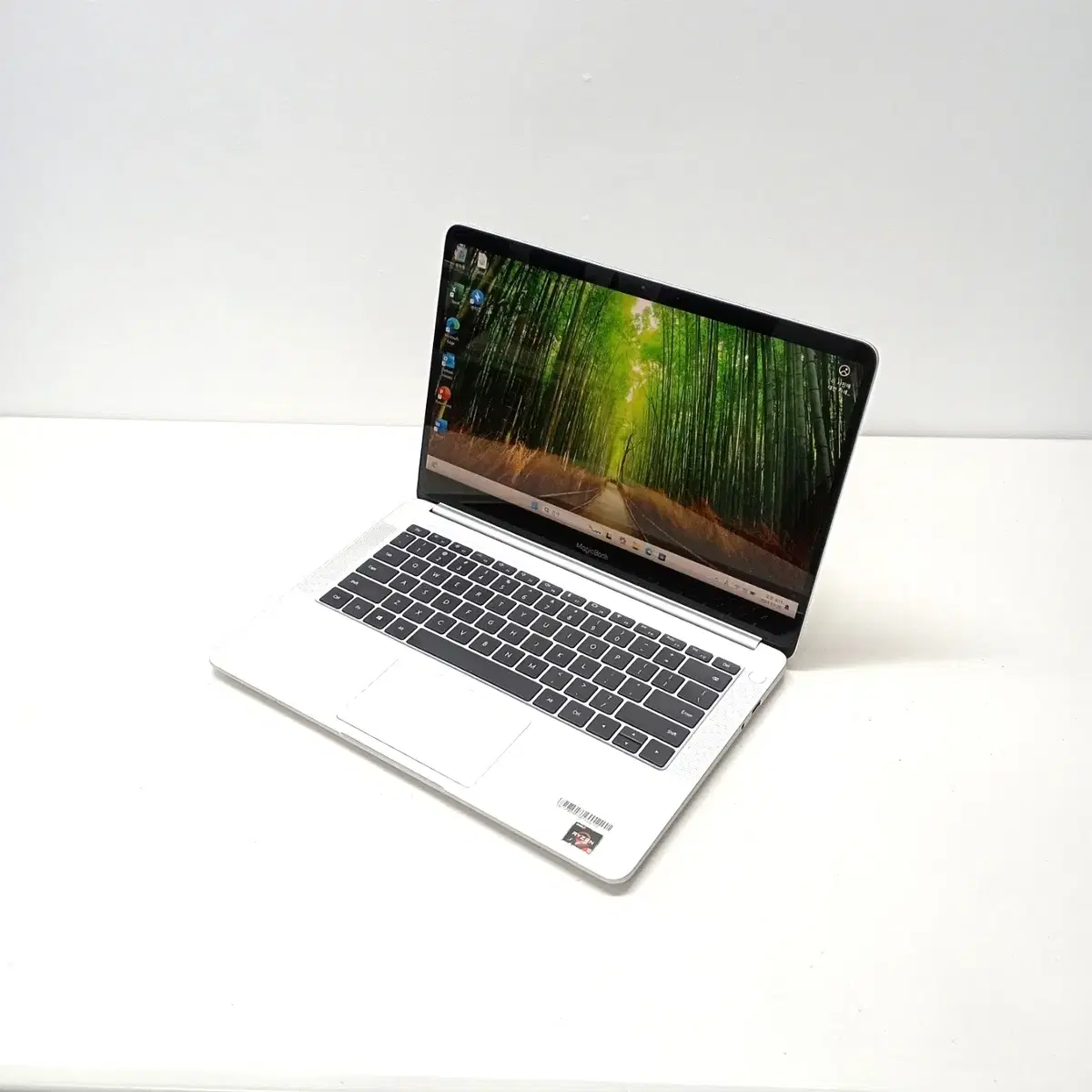 HUAWEI Honor MagicBook 14 AMD Ryzen 5