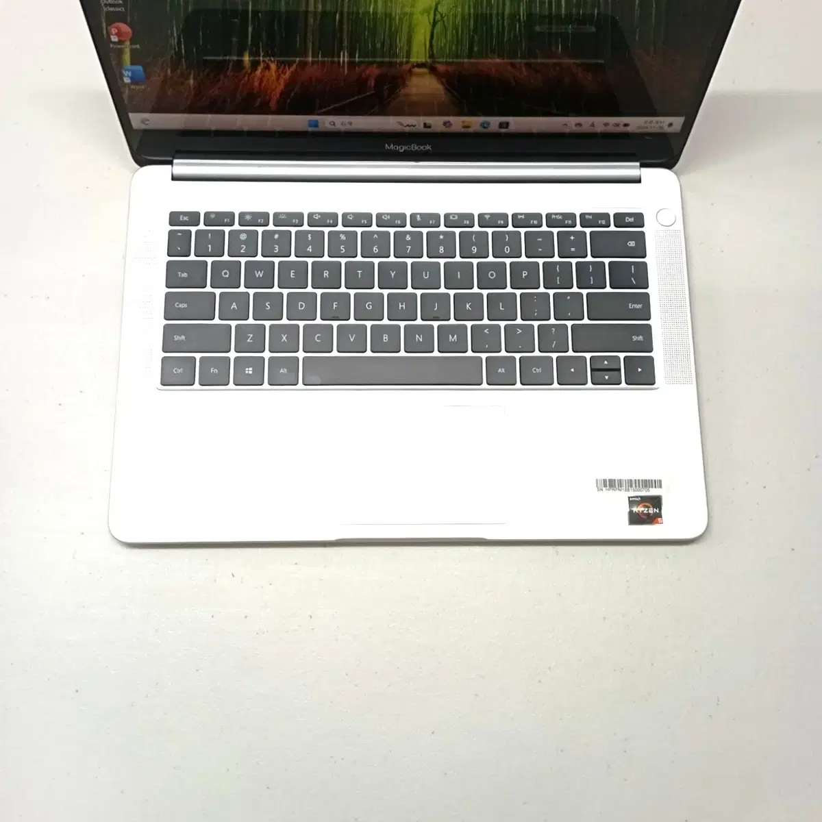 HUAWEI Honor MagicBook 14 AMD Ryzen 5