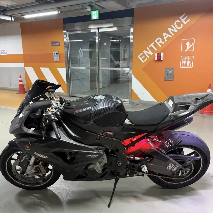 BMW 11년 s1000rr 풀카본 차량