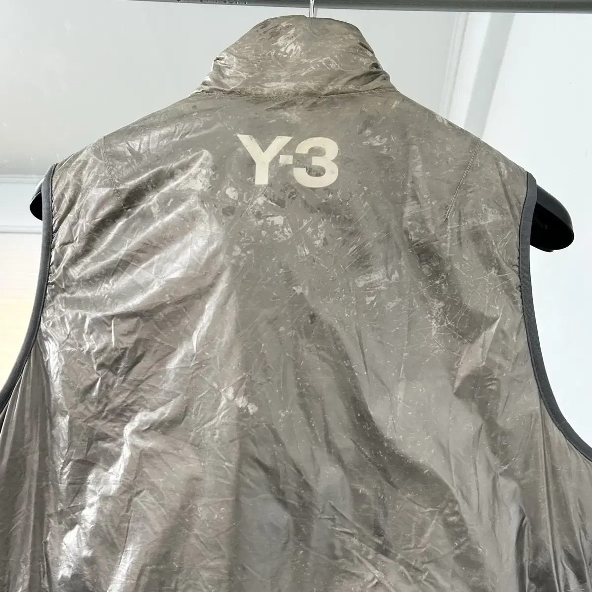 Y-3 요지 야마모토 리플렉티브 투웨이 패딩 베스트