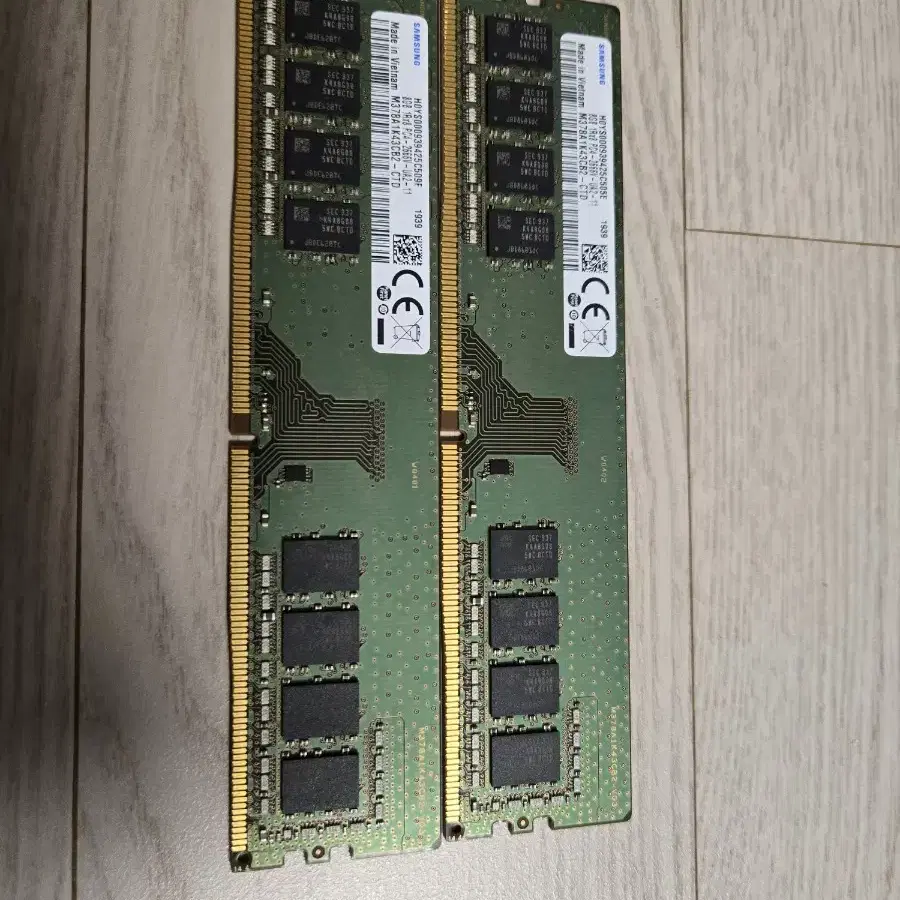 DDR4 2666V 램 메모리 8기가 2개  팝니다