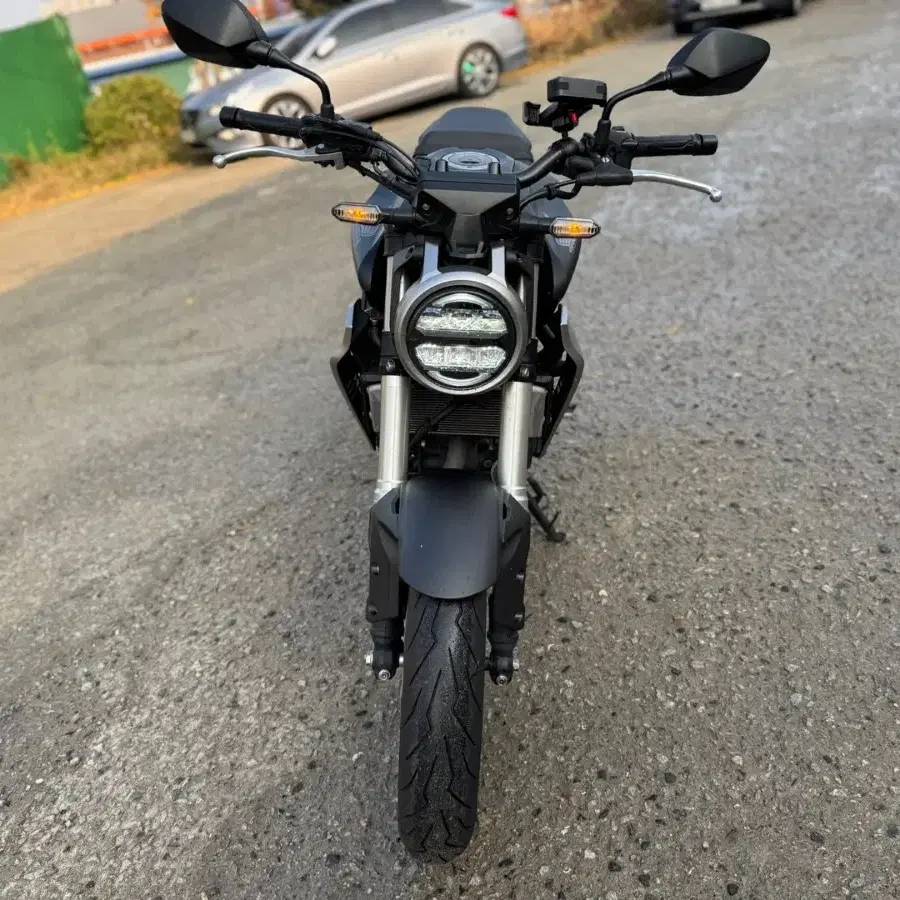 혼다 cb300r 2019년형 abs 짧은키로수 판매합니다