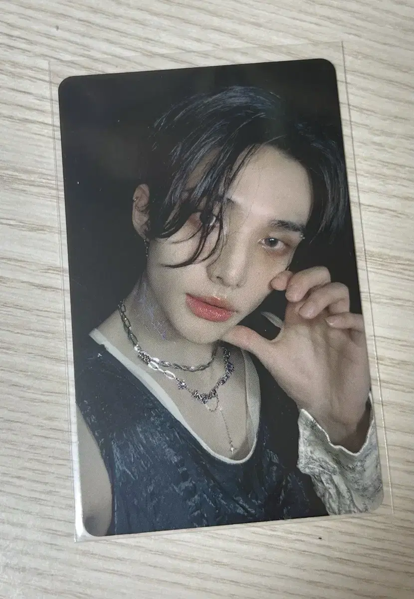 ATE Album hyunjin pre-order benefit photocard Straw Shop