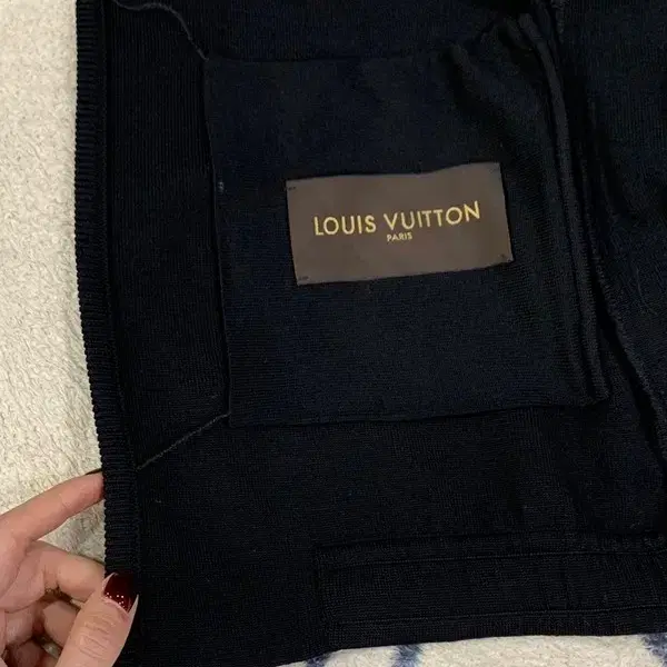 LOUIS VUITTON 니트 후드