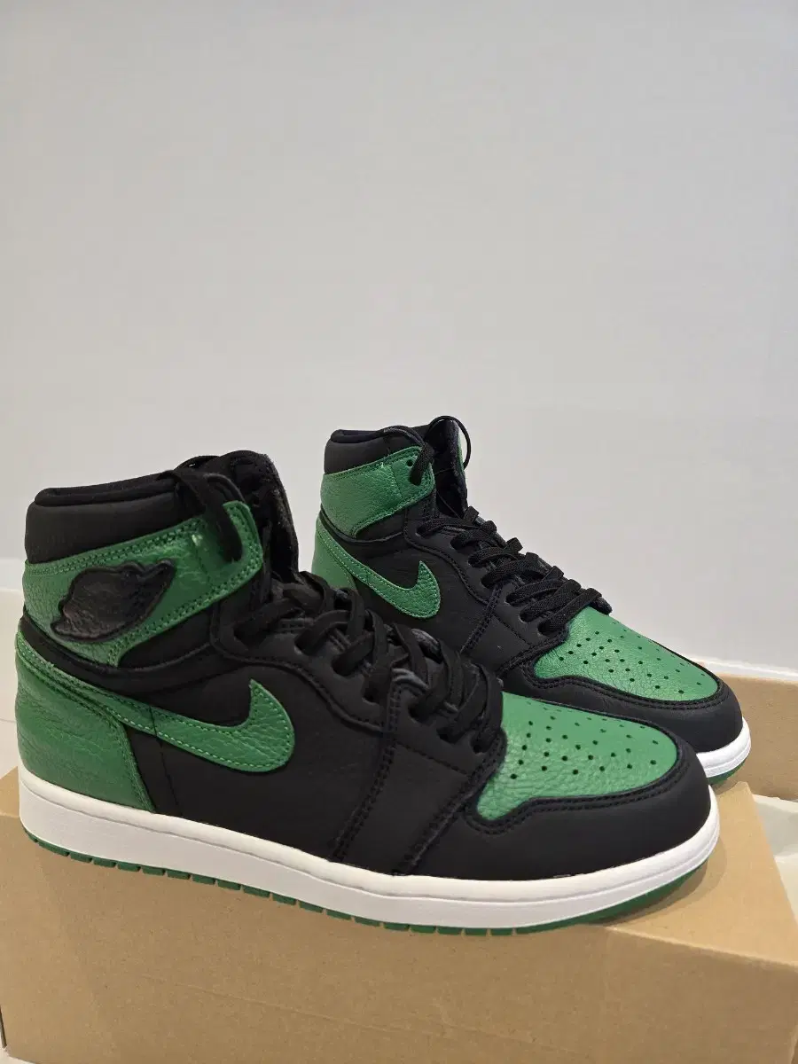 조던1 Rero High OG pine Green Black