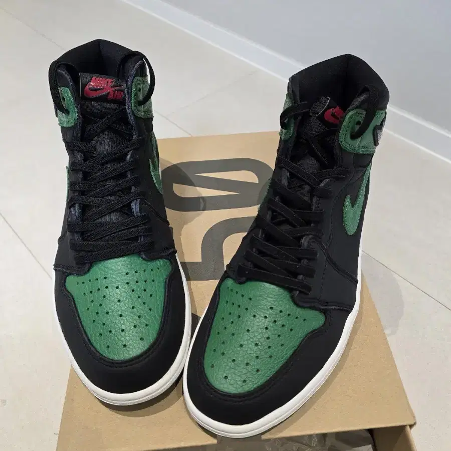 조던1 Rero High OG pine Green Black