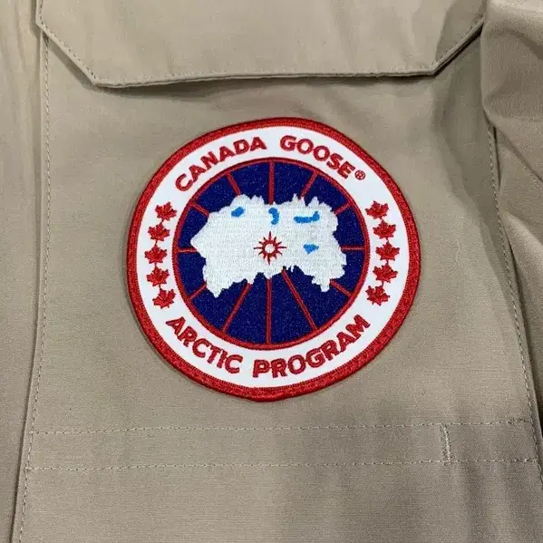 CANADA GOOSE 베이지 패딩 XS