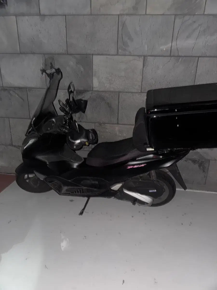 22년식 pcx125팝니다