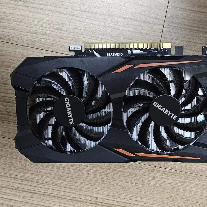 GTX 1050 ti 그래픽 카드