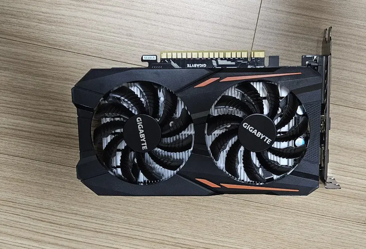 GTX 1050 ti 그래픽 카드