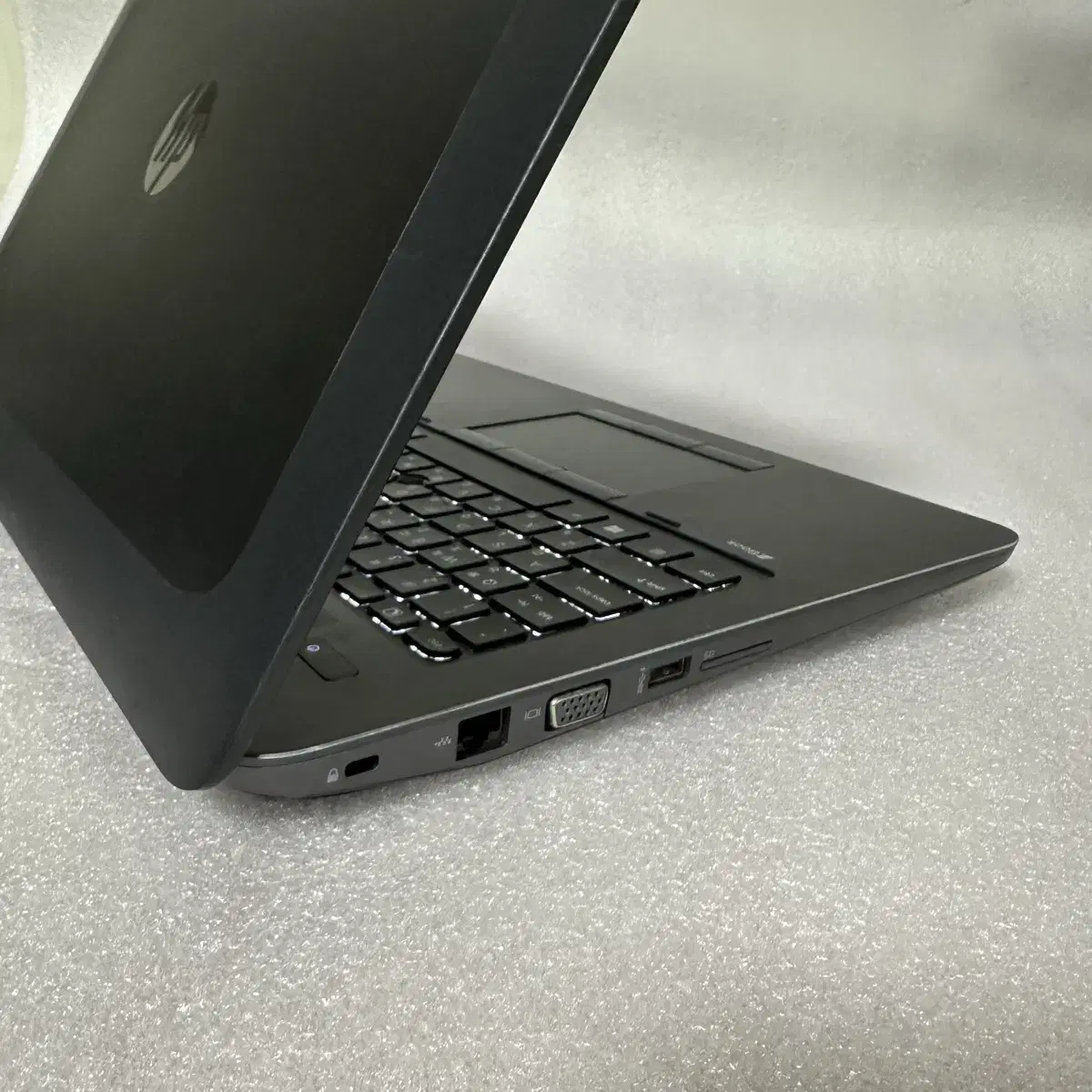 HP Zbook 워크스테이션 노트북 15 G4 E3 1535 V6