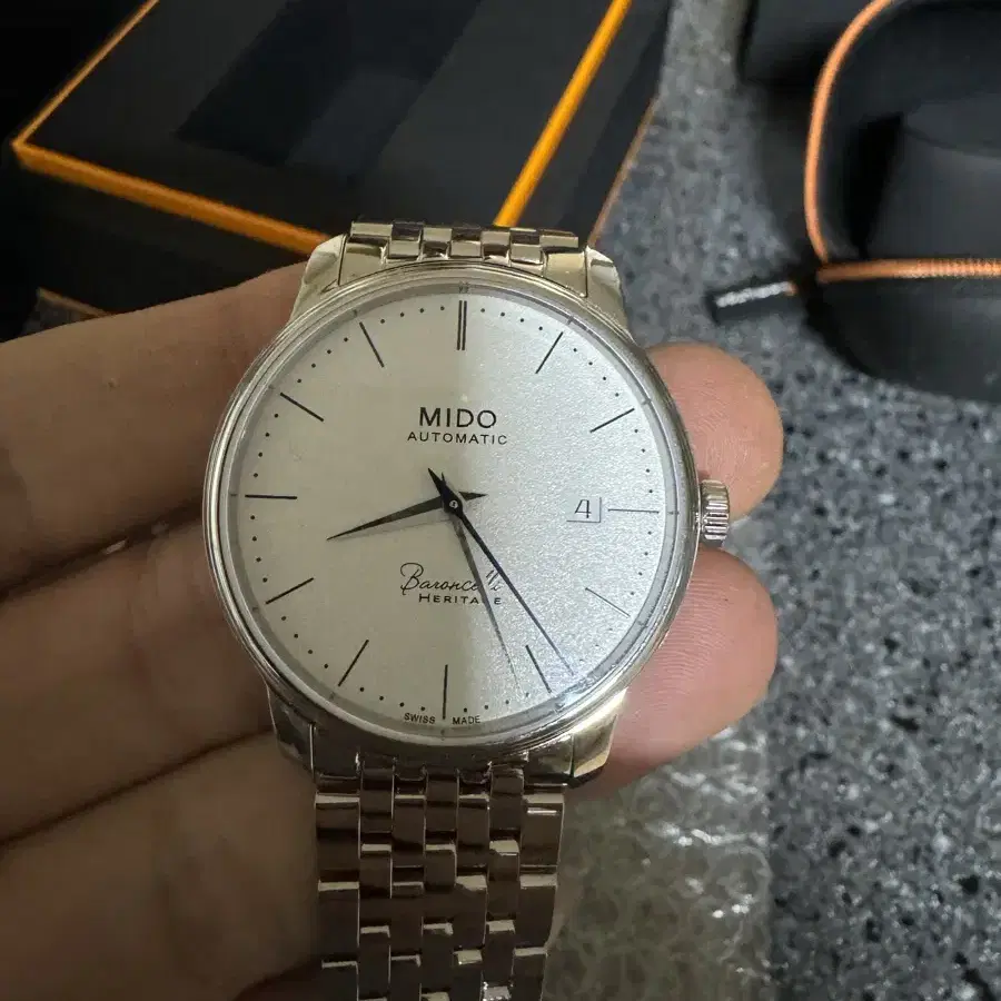 미도 바론첼리 헤리티지 39mm