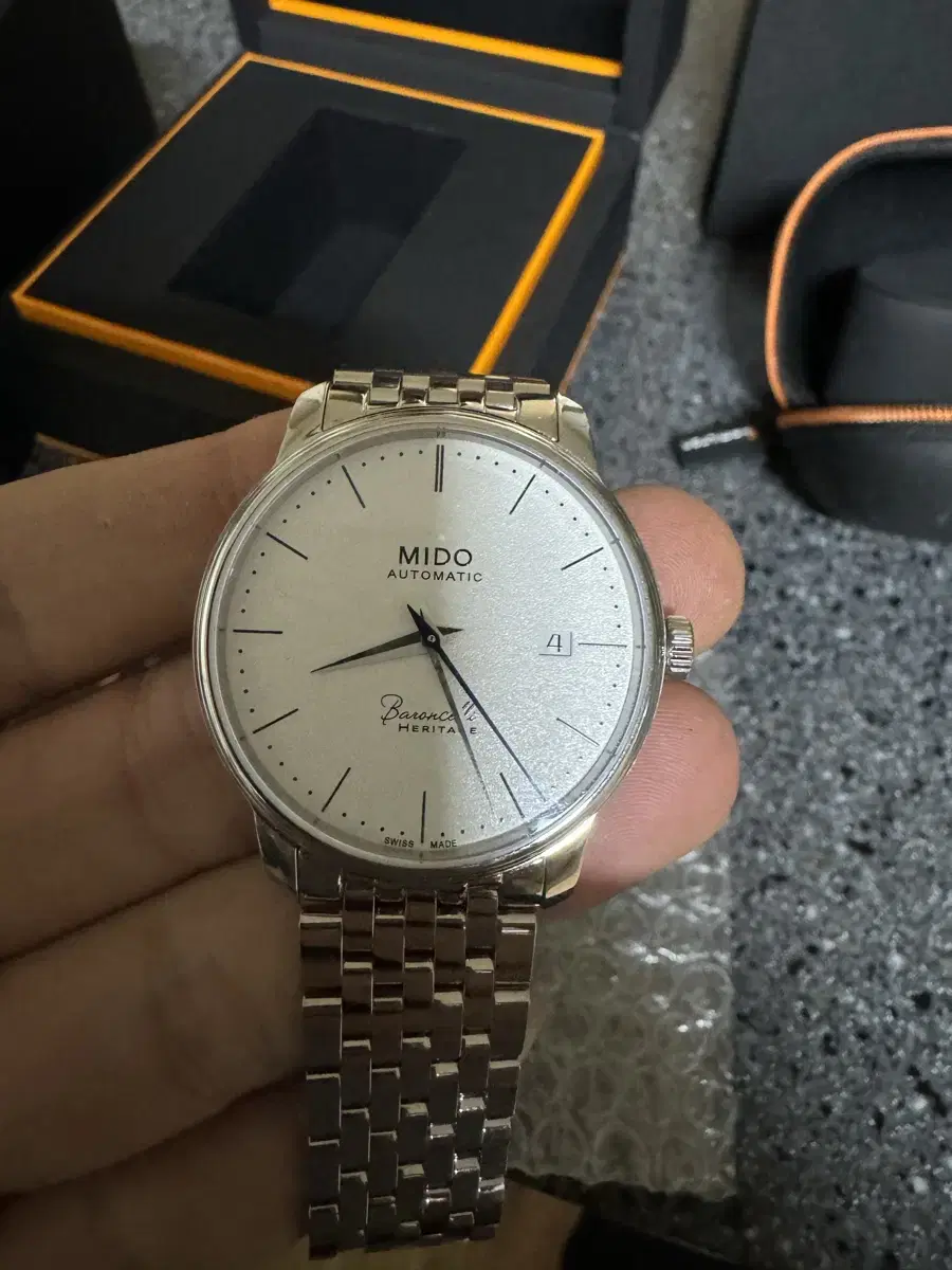 미도 바론첼리 헤리티지 39mm