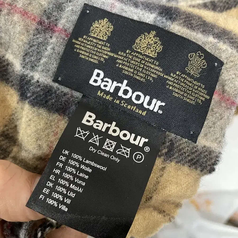 Barbour 바버 체크 램스울 머플러