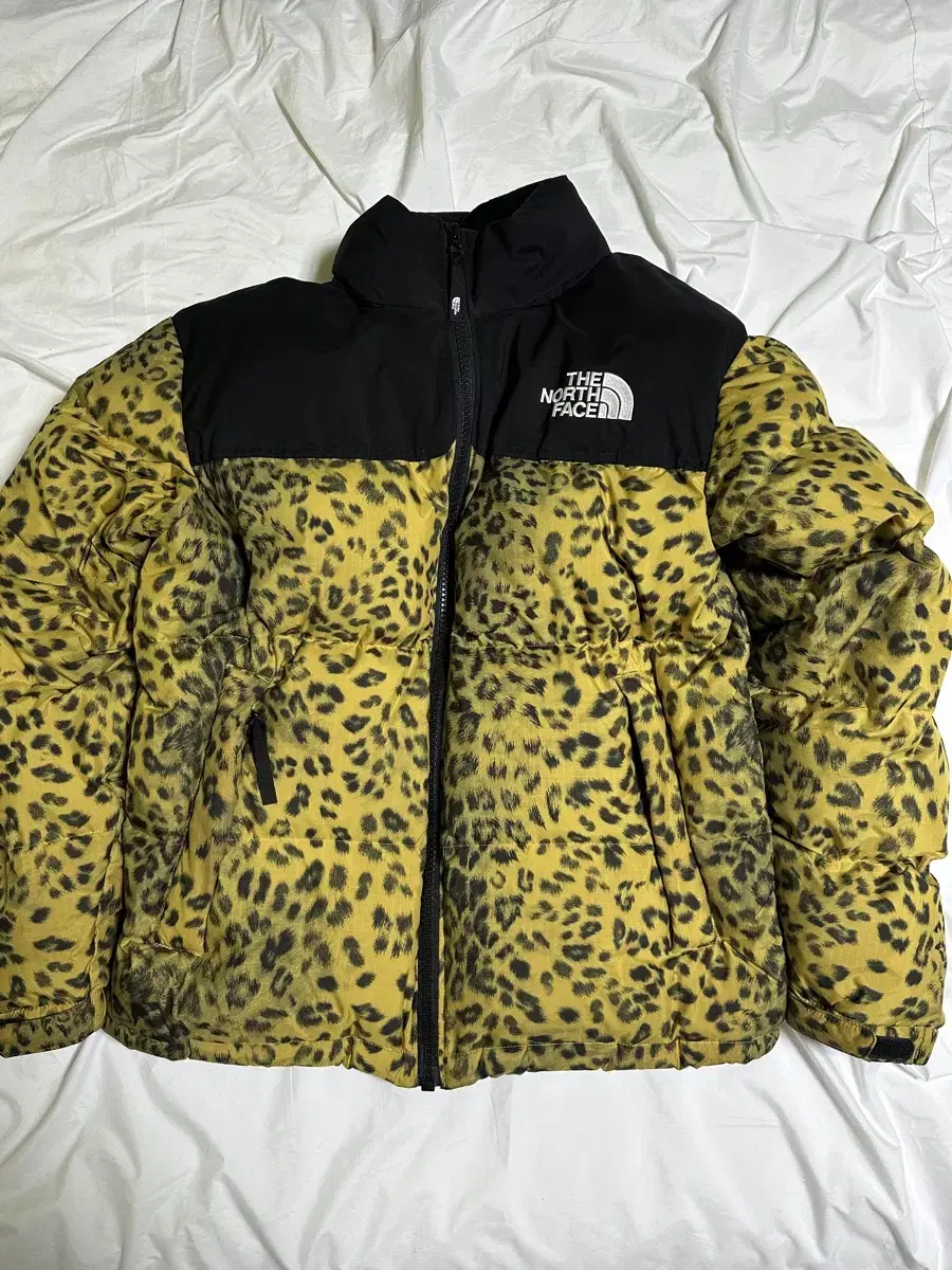 The North Face White Label Novelty Nubby down puffer size M