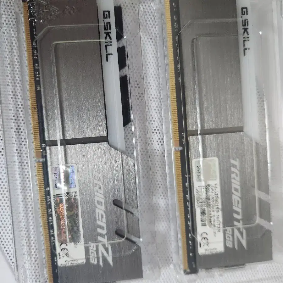 G.skill ddr4 16gb(8gb x2) 팝니다