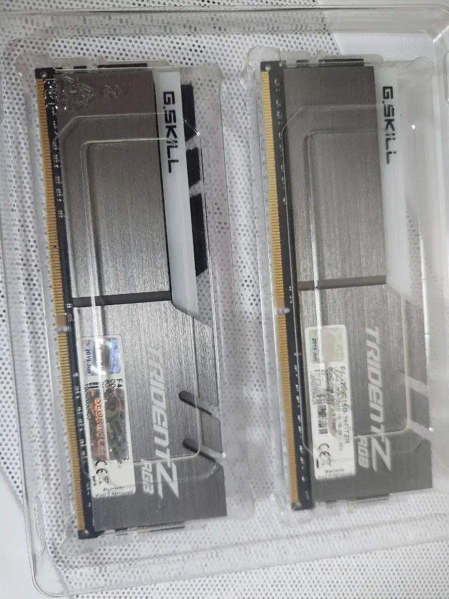 G.skill ddr4 16gb(8gb x2) 팝니다