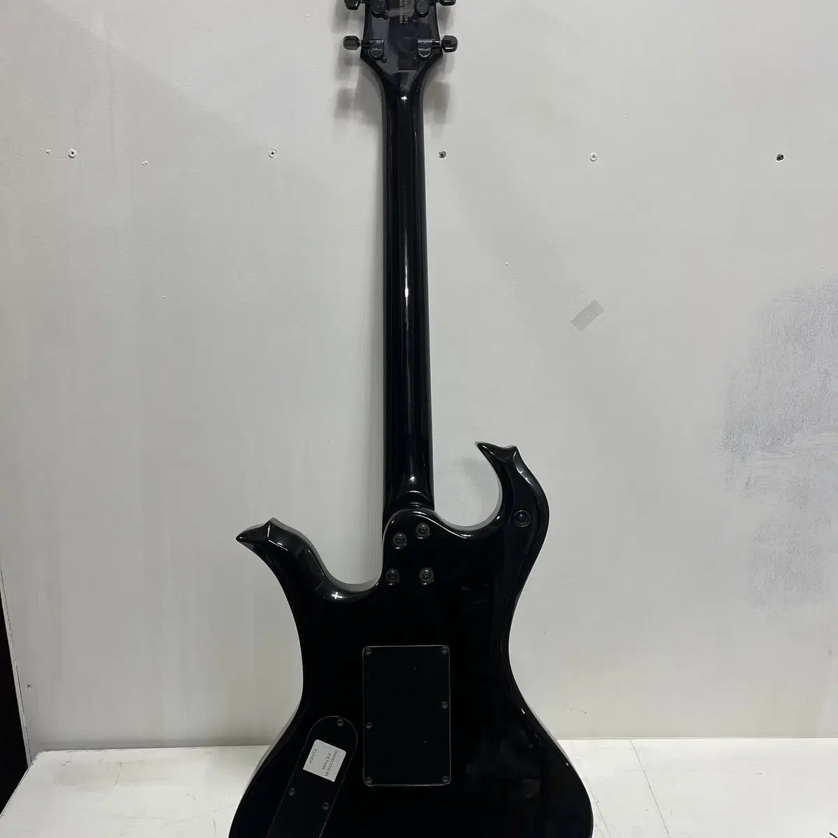 BC Rich NJ 시리즈 넥 스루 웨이브 기타