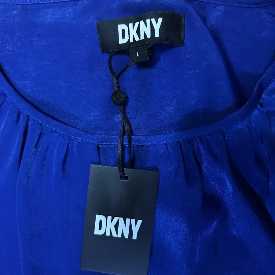 DKNY브라우스 (새상품)